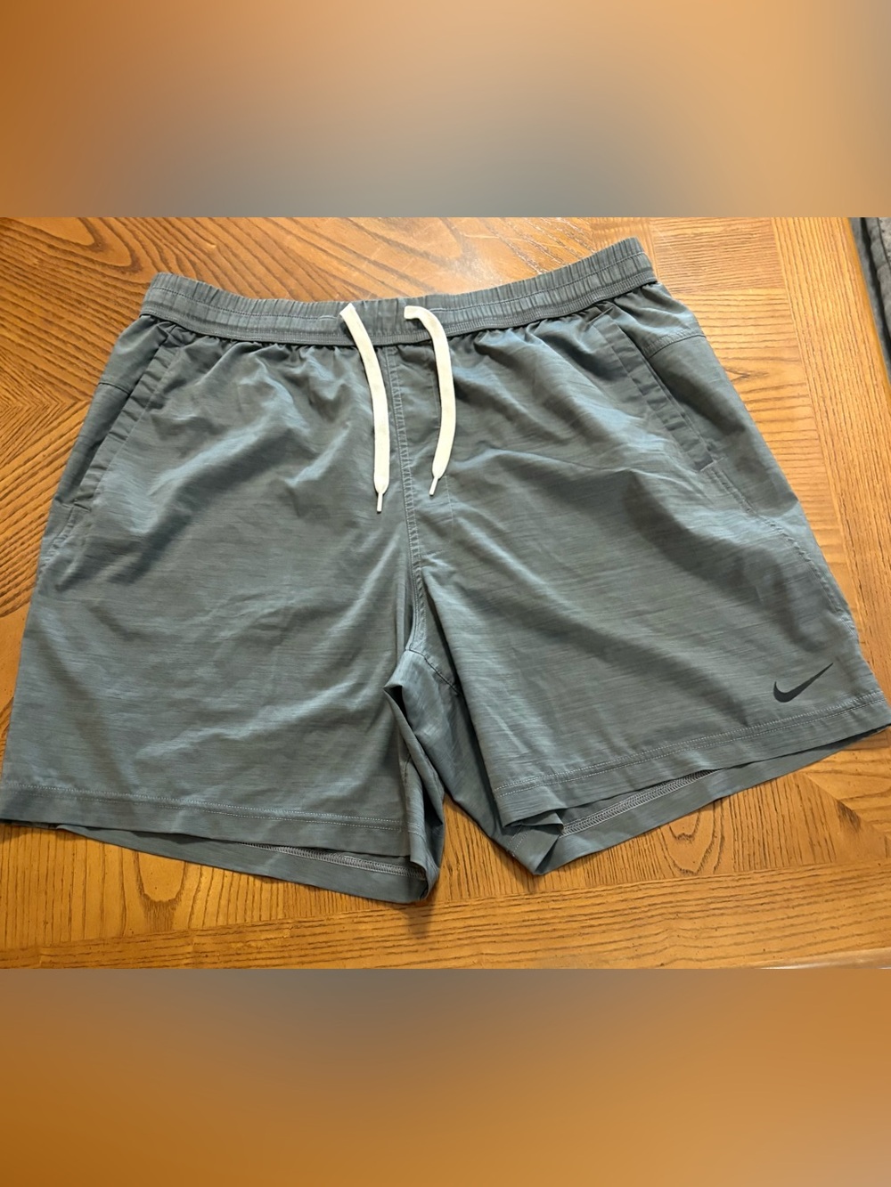 Nike  Dri-FIT Grey 7" Athletic Shorts Men’s Size L